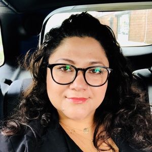 Meet your Posher, Leidy